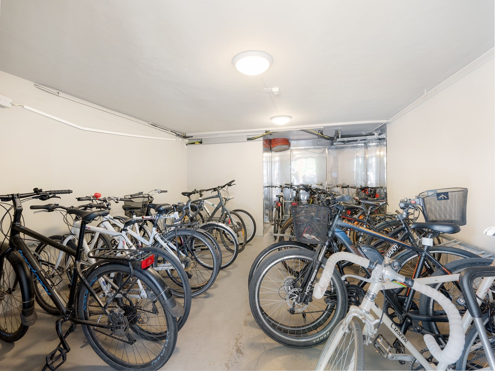 Borettslaget har flere sykkelboder som beboerne kan benytte. Galleribilde