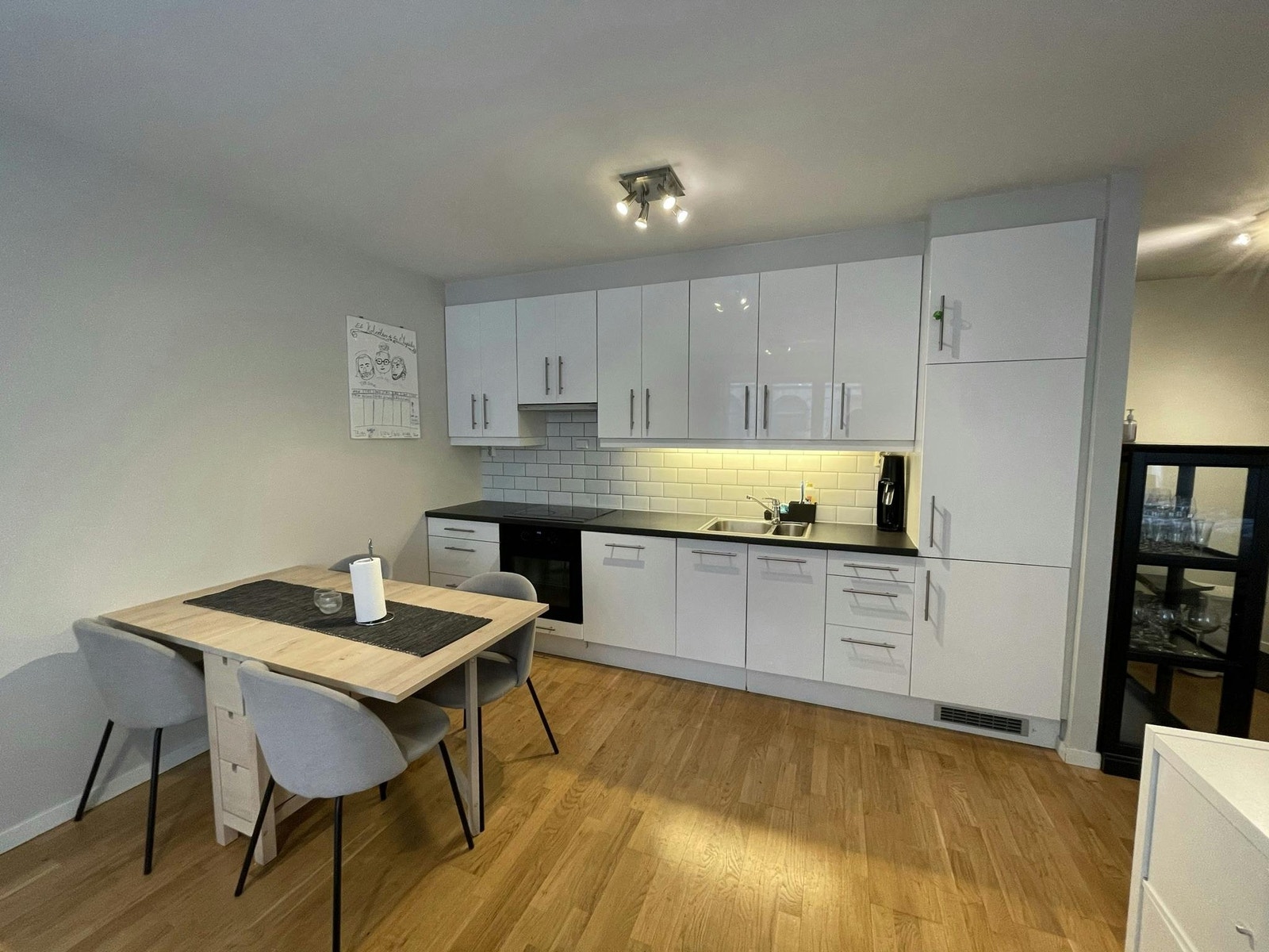 Åpen stue/kjøkken løsning Galleribilde