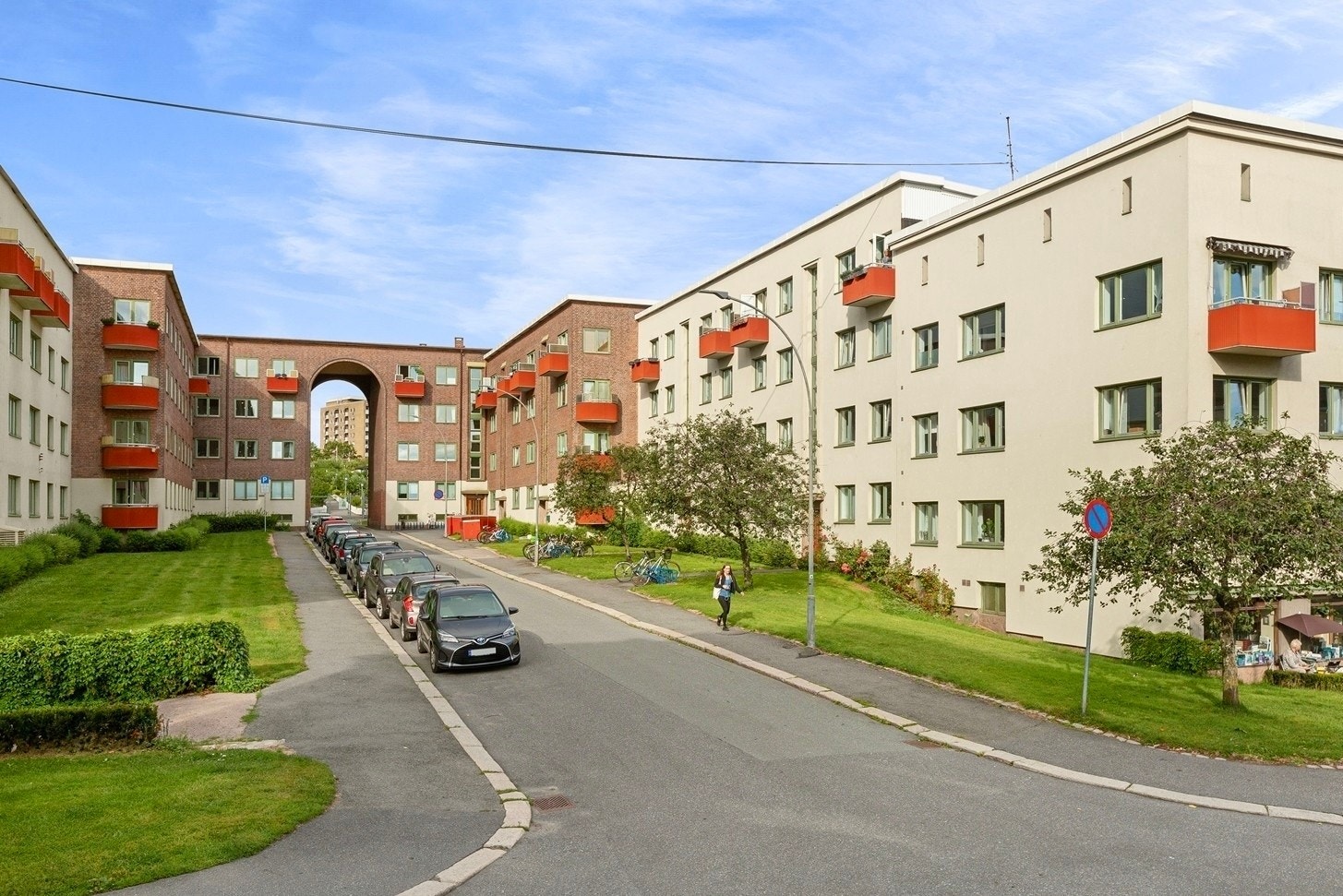 Her bor du rolige omgivelser med gangavstand til et rikt utvalg fasiliteter, grønne lunger og et bredt kollektivtilbud. Galleribilde