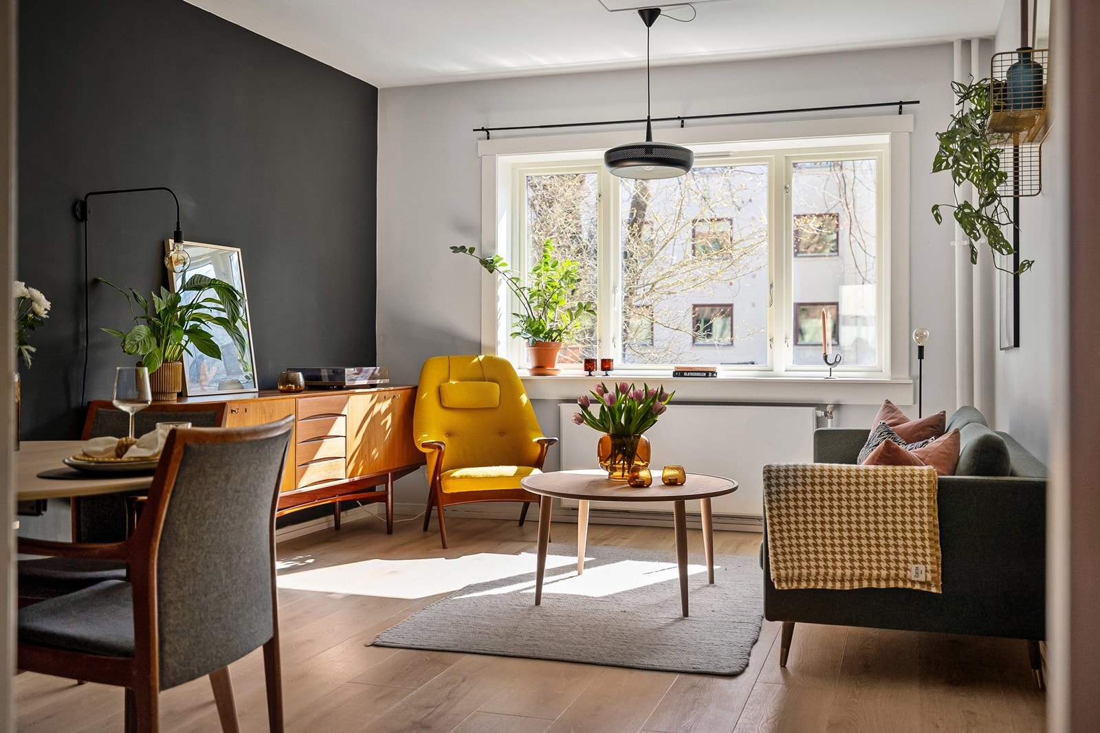 Alle vinduene i leiligheten er nye fra 2022 og byttet i regi av borettslaget. Galleribilde