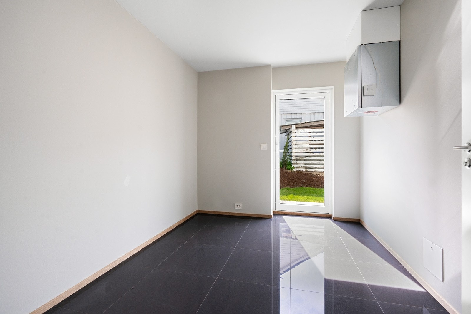 Praktisk utvendig bod. Galleribilde