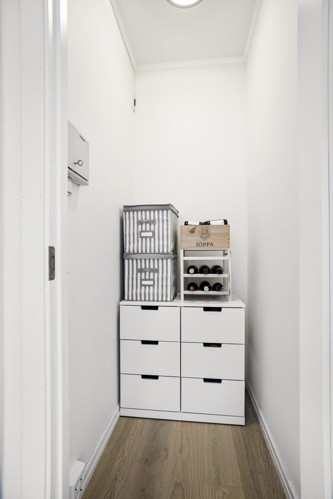 Leiligheten innehar en innvendig bod for ekstra oppbevaring. Galleribilde