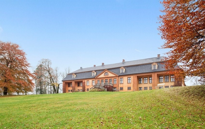 På Bogstad gård vil du finne turstier, cafe, åpent fjøs og aktiviteter for store og små. Galleribilde