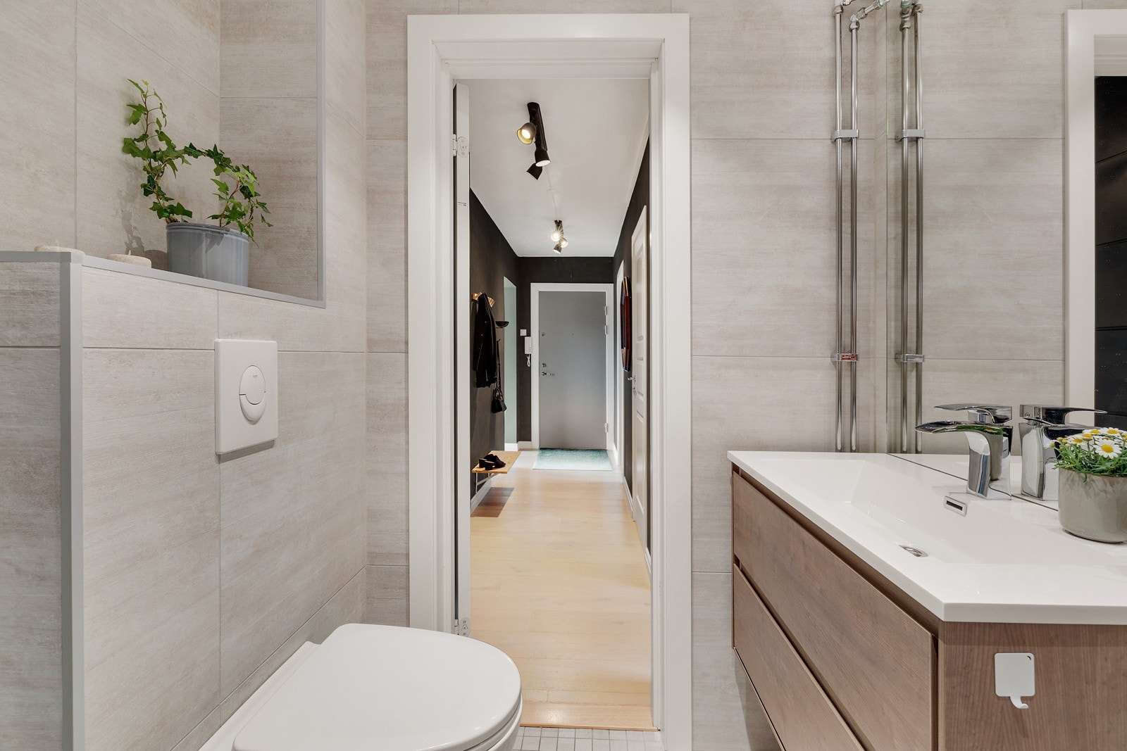 Badet ble oppgradert i 2018 hvor det ble lagt flis-på-flis. Galleribilde