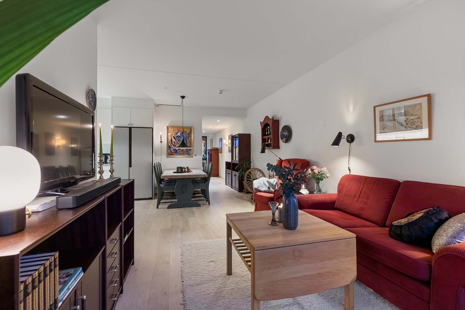 Dette er en meget hyggelig leilighet med fine møbleringsmuligheter Galleribilde