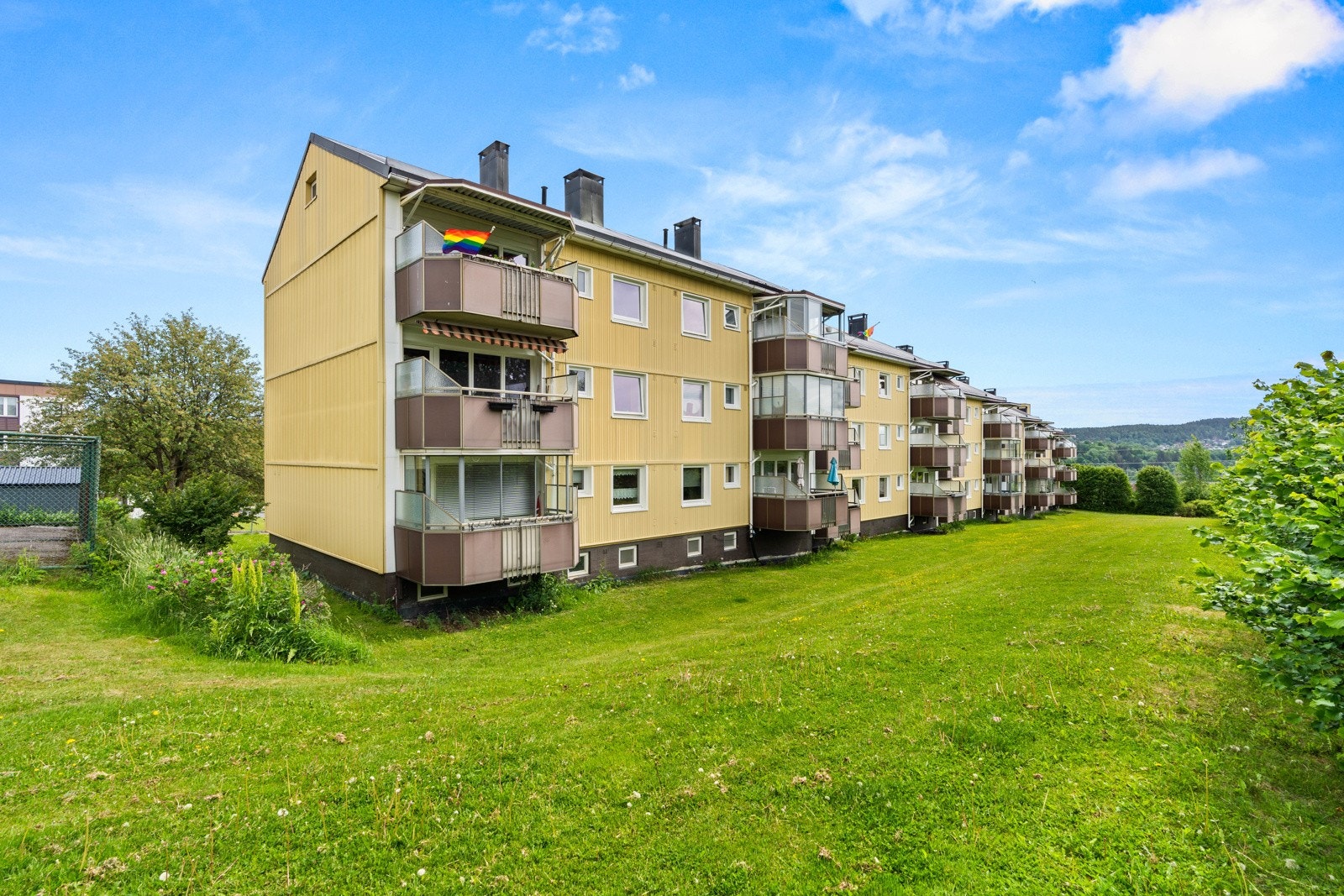 Boligen ligger i byggets 3 .etasje. Galleribilde