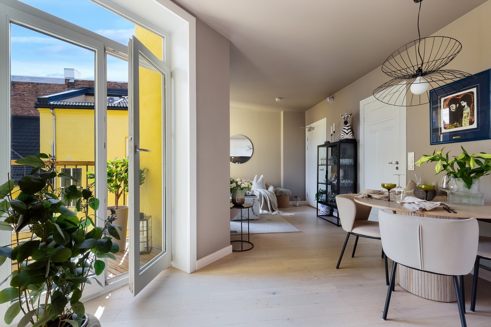 I tillegg til gode lagringsmuligheter i leiligheten følger det også med en romslig kjellerbod. Galleribilde
