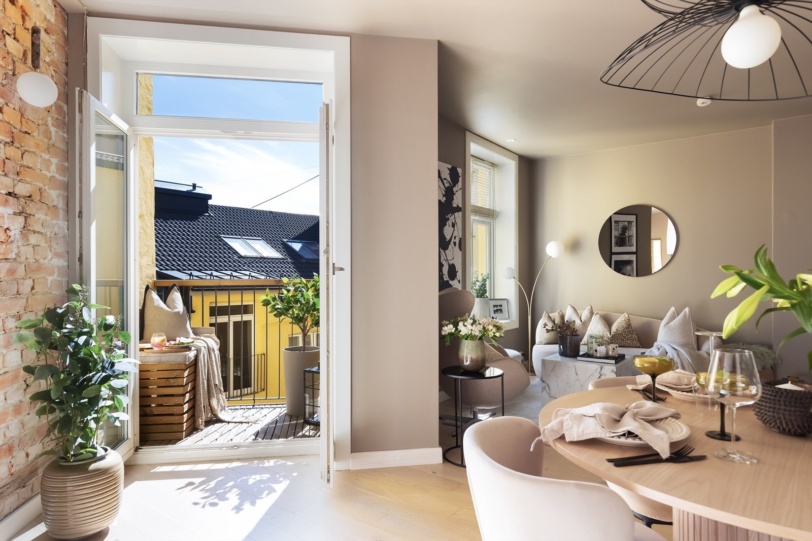 Det at leiligheten vender i sin helhet mot bakgården er også et stort poeng her. Galleribilde