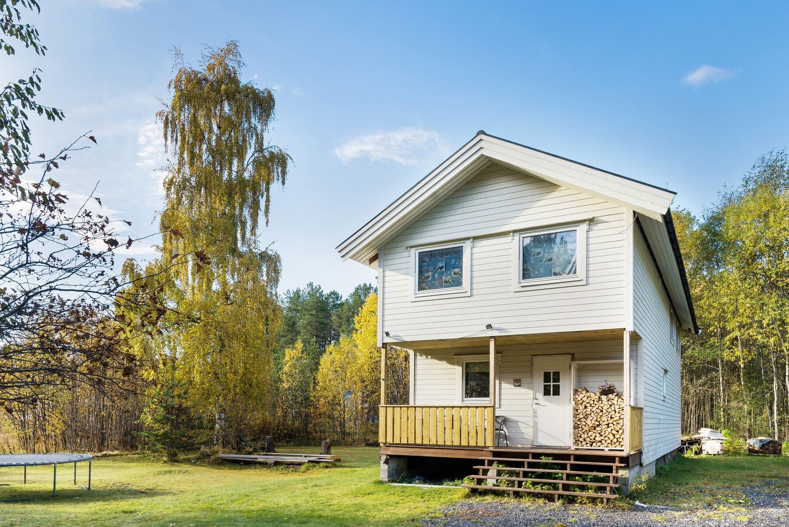 Velkommen til Standardveien 53 - Presentert av Eiendomsmegler1 Nord-Norge. Foto: EFKT Galleribilde