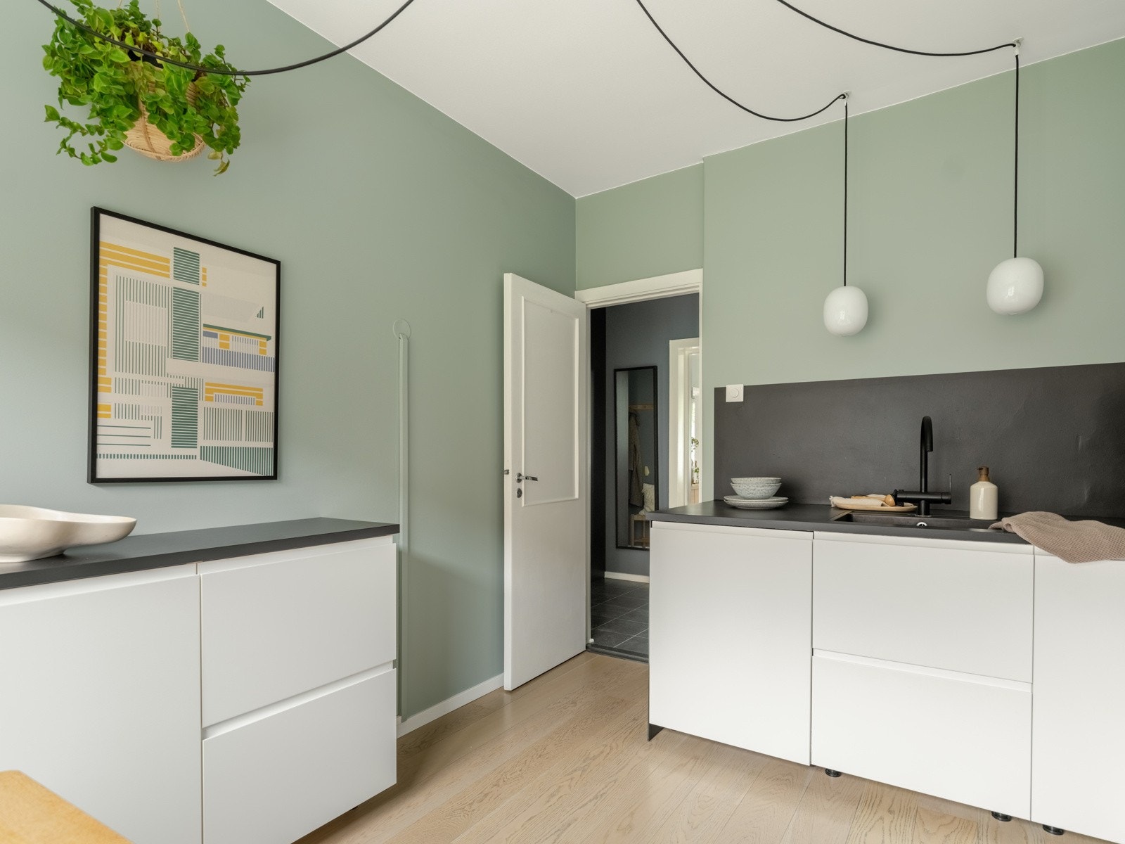 Det er massevis av skapplass. Galleribilde