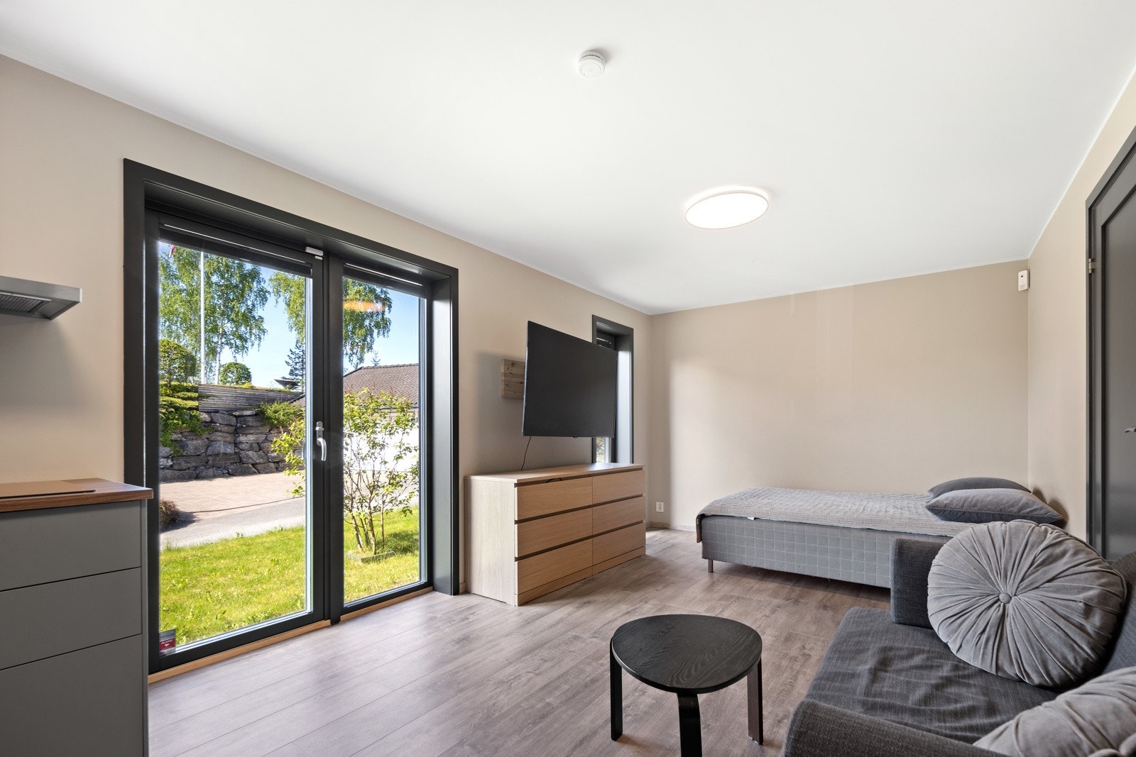 Kjellerstuen er innredet som en hybel Galleribilde