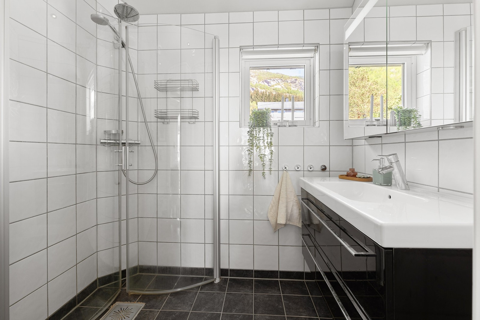 Baderommet ble renovert i 2009 Galleribilde