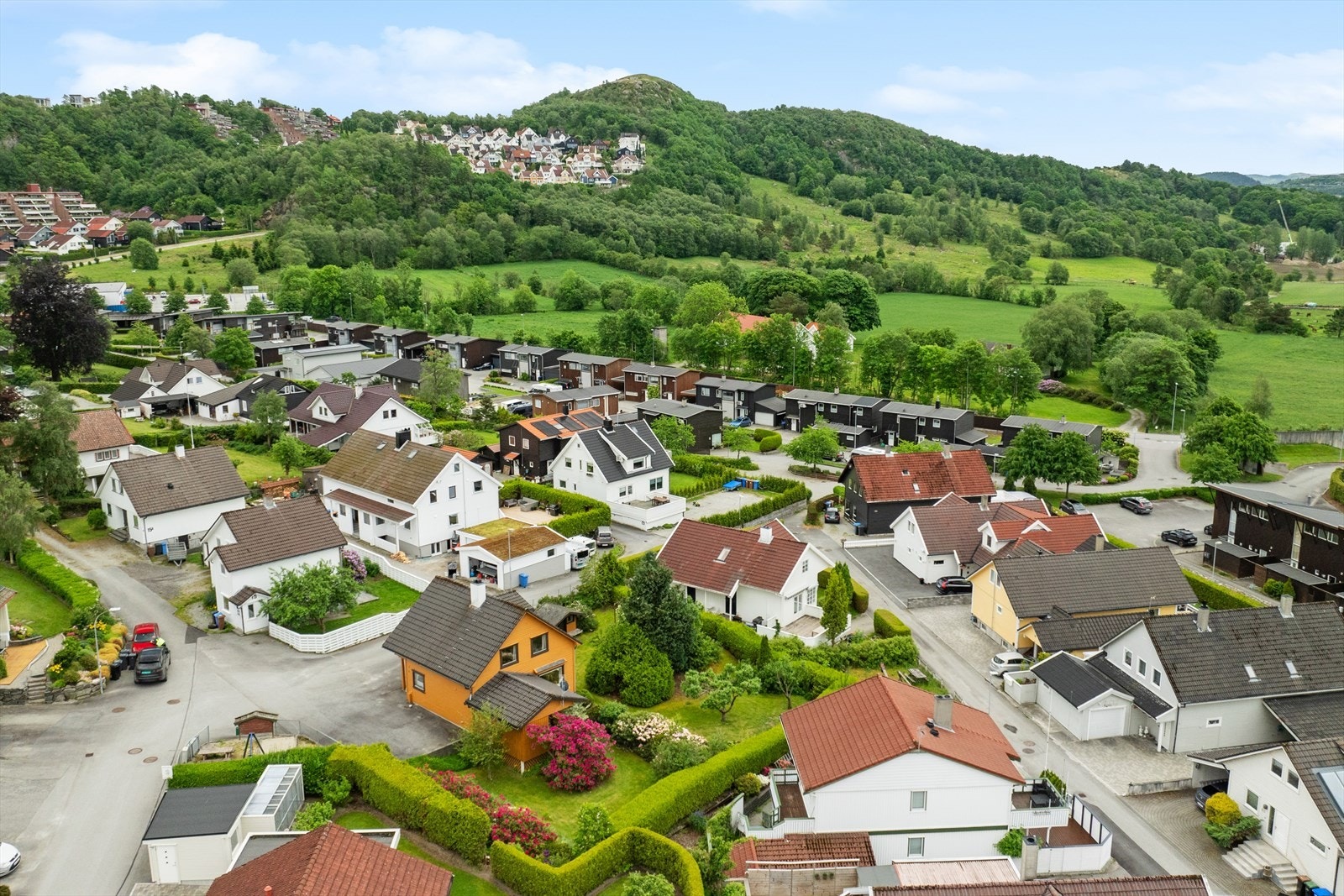 Eiendommen har en flott og barnevennlig beliggenhet i et attraktivt område med kort vei til Sandnes sentrum. Galleribilde