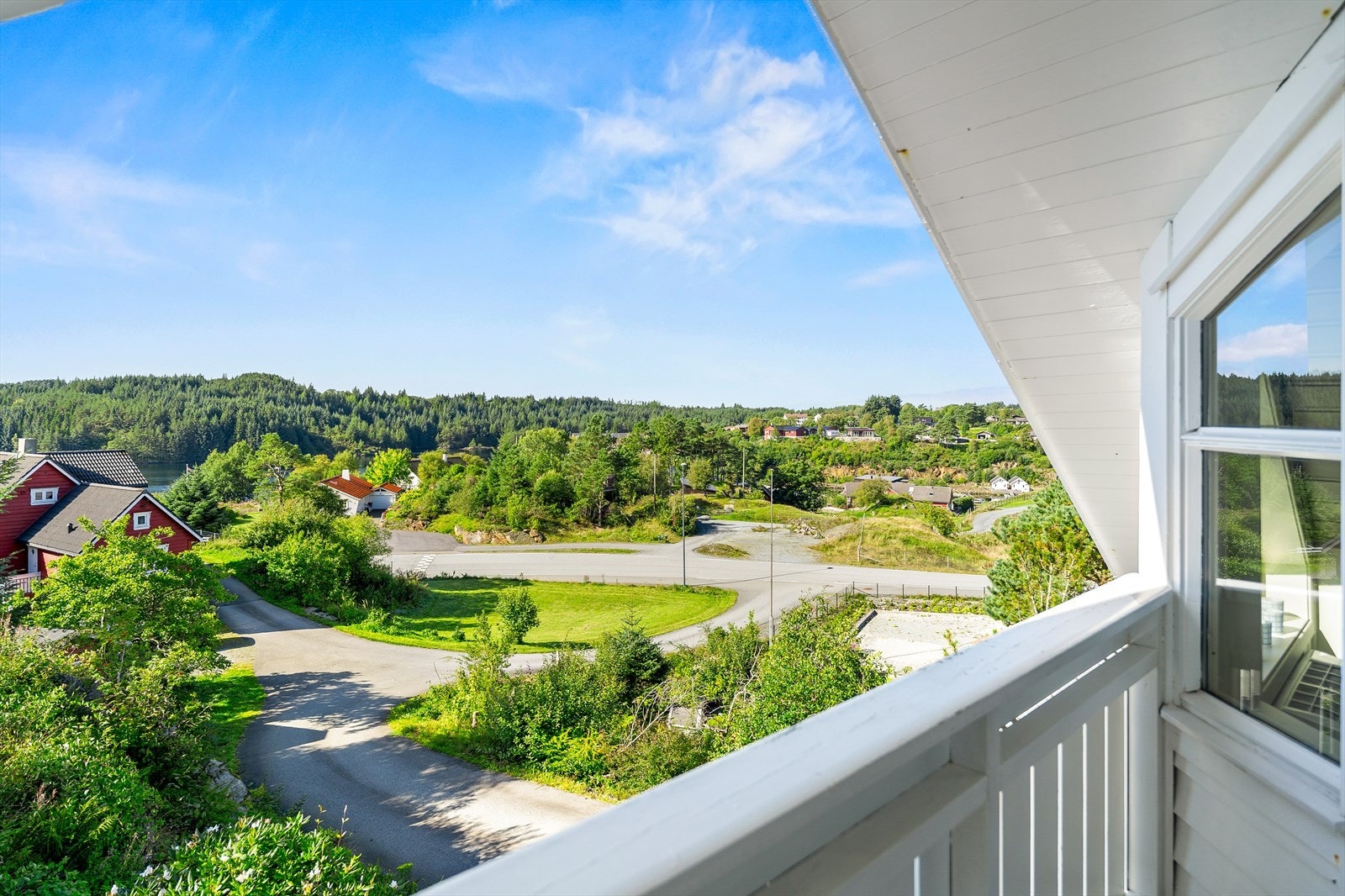 Utsikt over nærområdet. Galleribilde