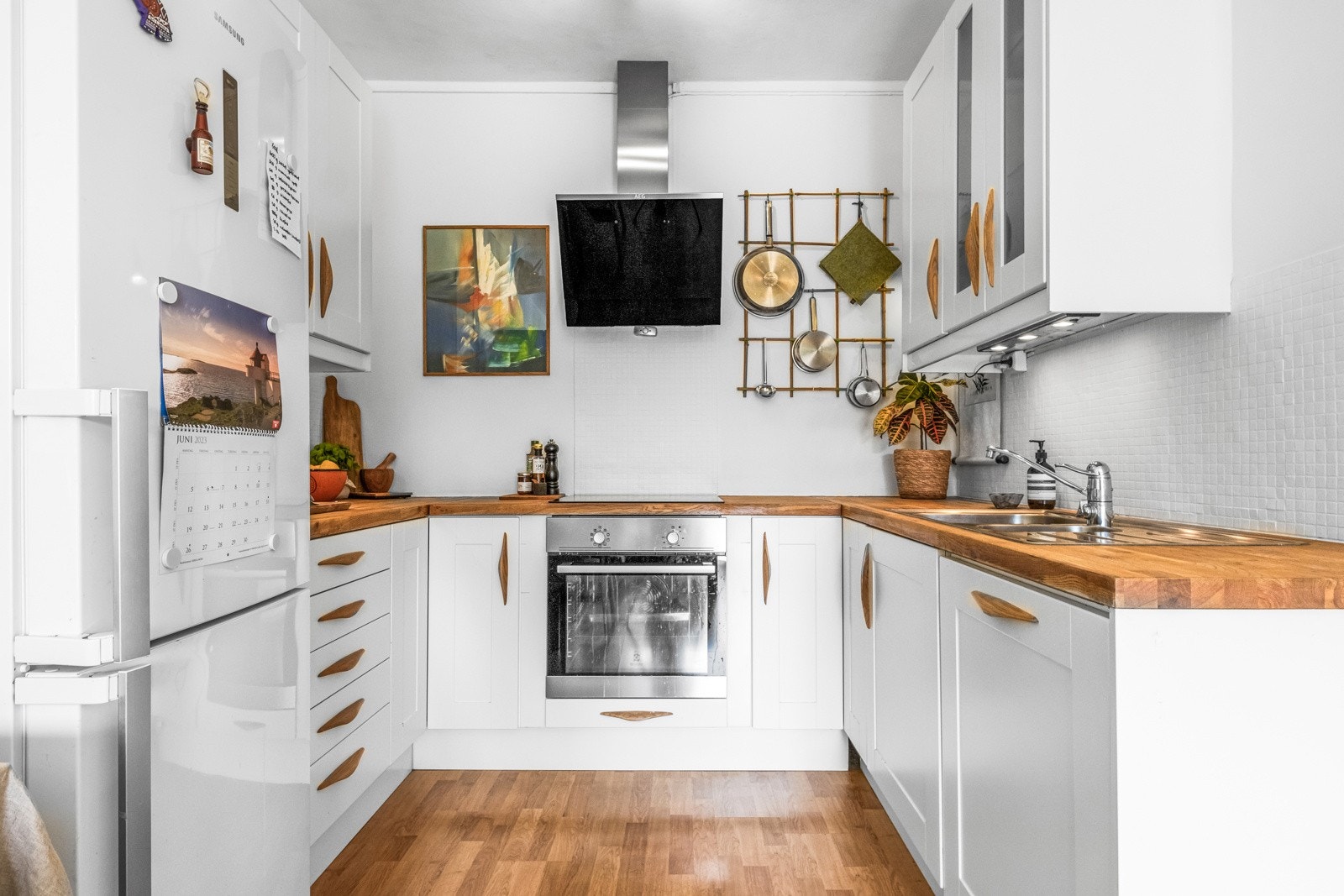 Godt med skap og benkplass Galleribilde