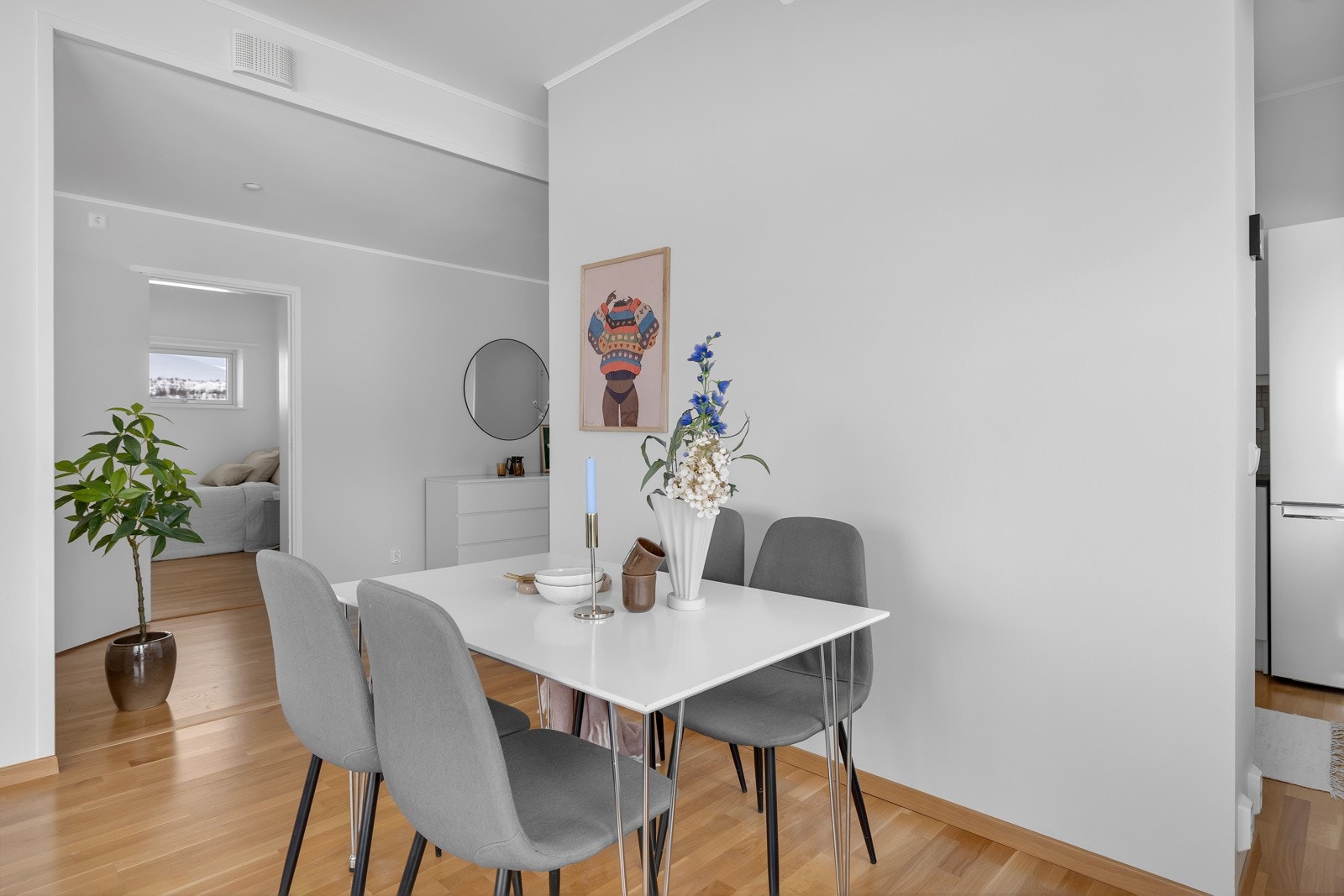 Her finner du god plass til stort spisebord Galleribilde