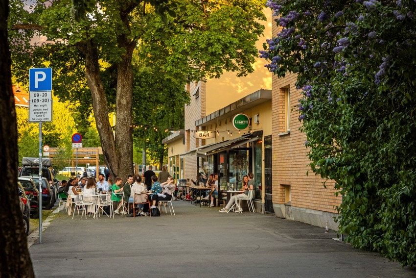 Fortaushygge en tidlig kveld på stripa i Torshovgata. Galleribilde