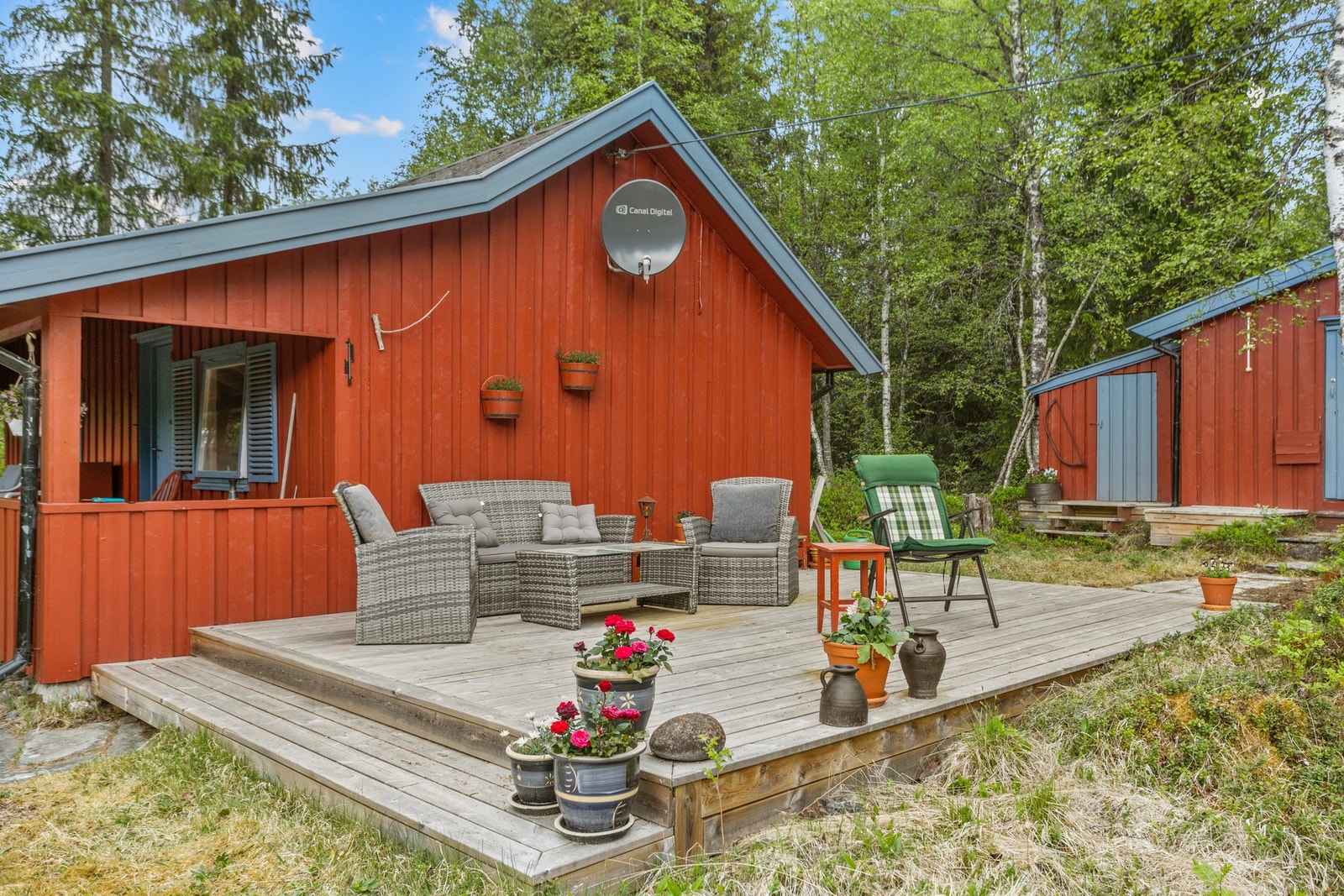 Terrasse tilbygd i 2021. Her kan man nyte varme sommerdager! Galleribilde