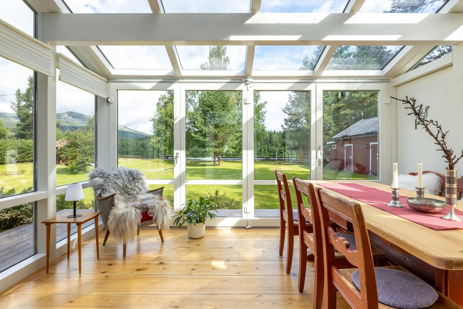 Fin utsikt mot Glomma fra vinterhagen. Galleribilde