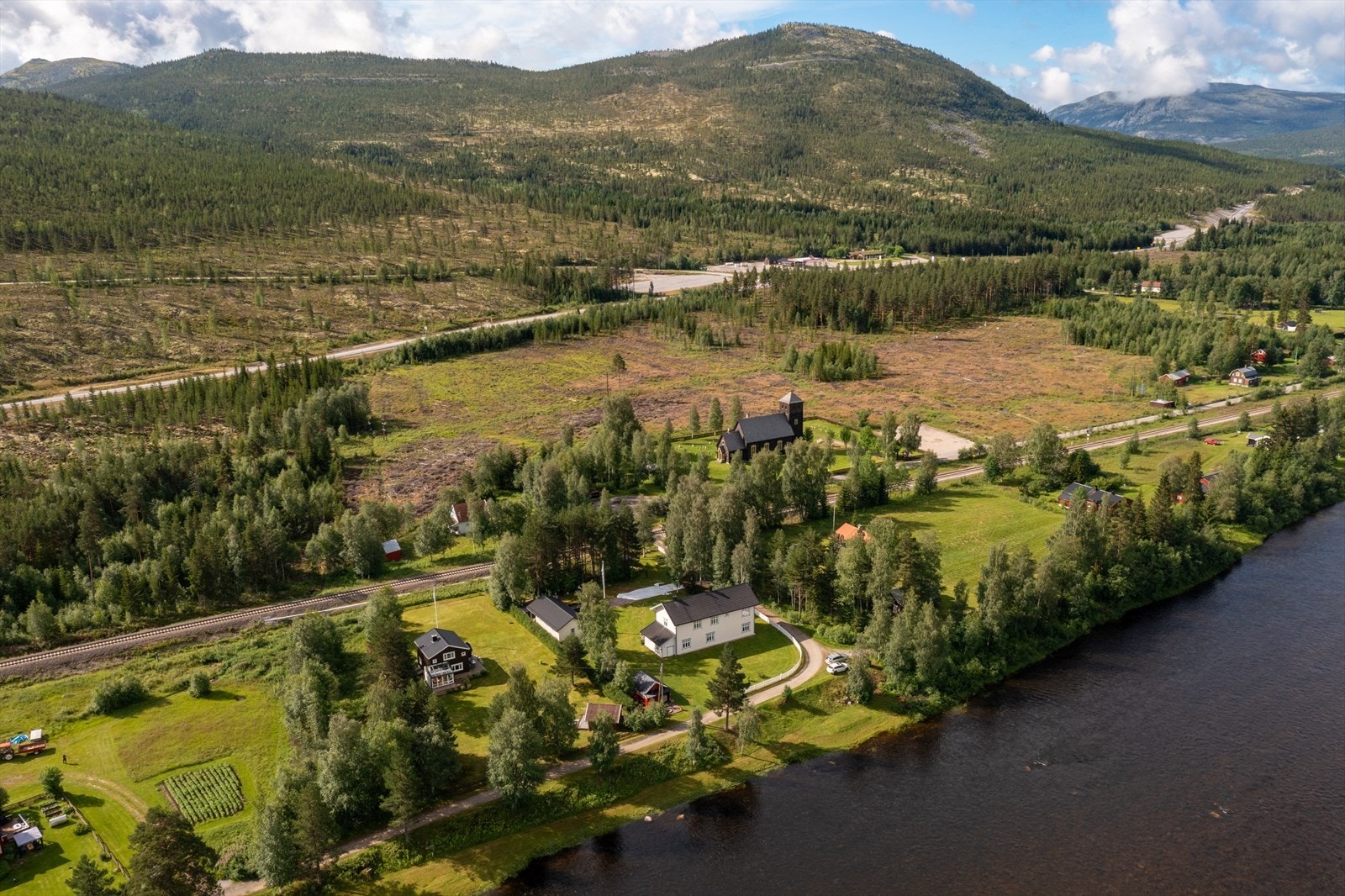 Umiddelbar nærhet til turmuligheter fra eiendommen. Galleribilde
