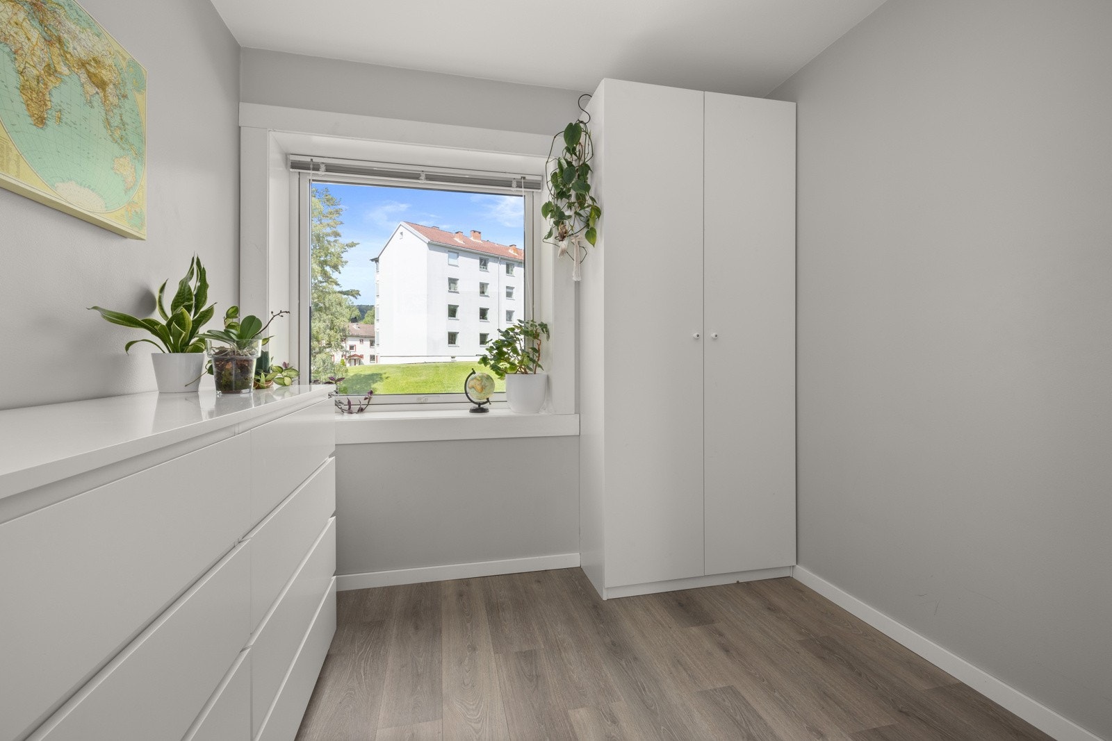 Soverom 2 passer utmerket som hjemmekontor, gjesterom eller barnerom Galleribilde