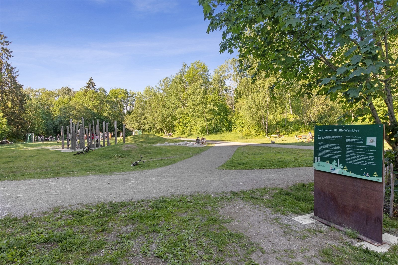 Området byr på hyggelige utearealer Galleribilde