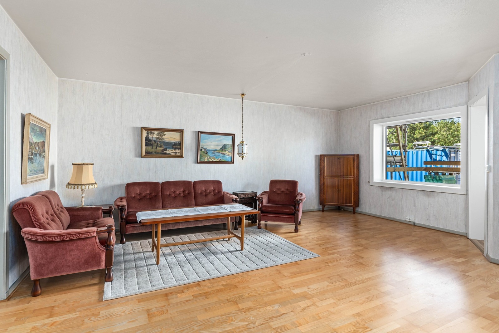 En lys og attraktiv 4-romsleilighet i attraktiv 1. etasje. Galleribilde