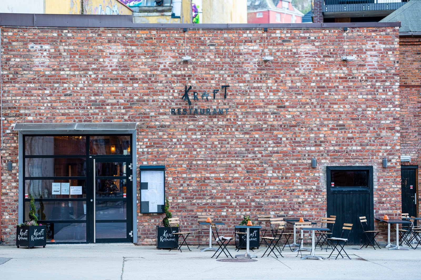 Restauranten Kraft ligger i Kvænerbyen og er et populært sted å spise middag! Galleribilde