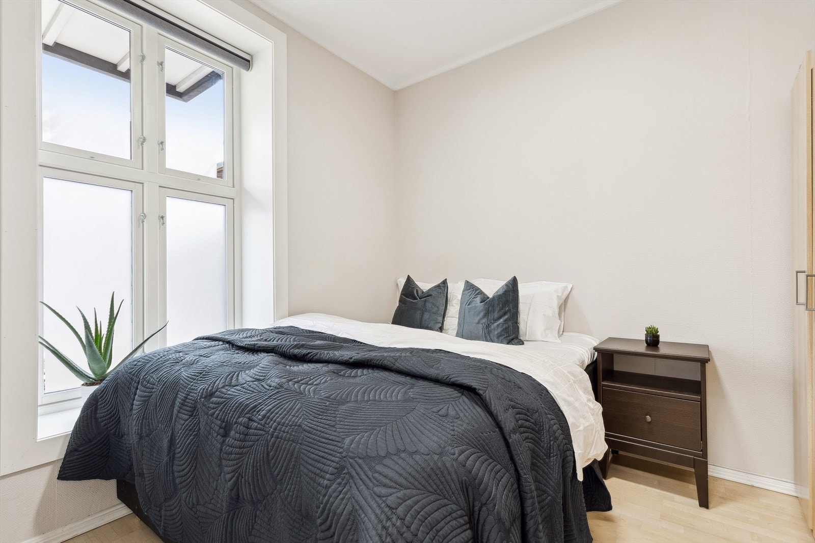 Soverom med plass til garderobeskap. Galleribilde