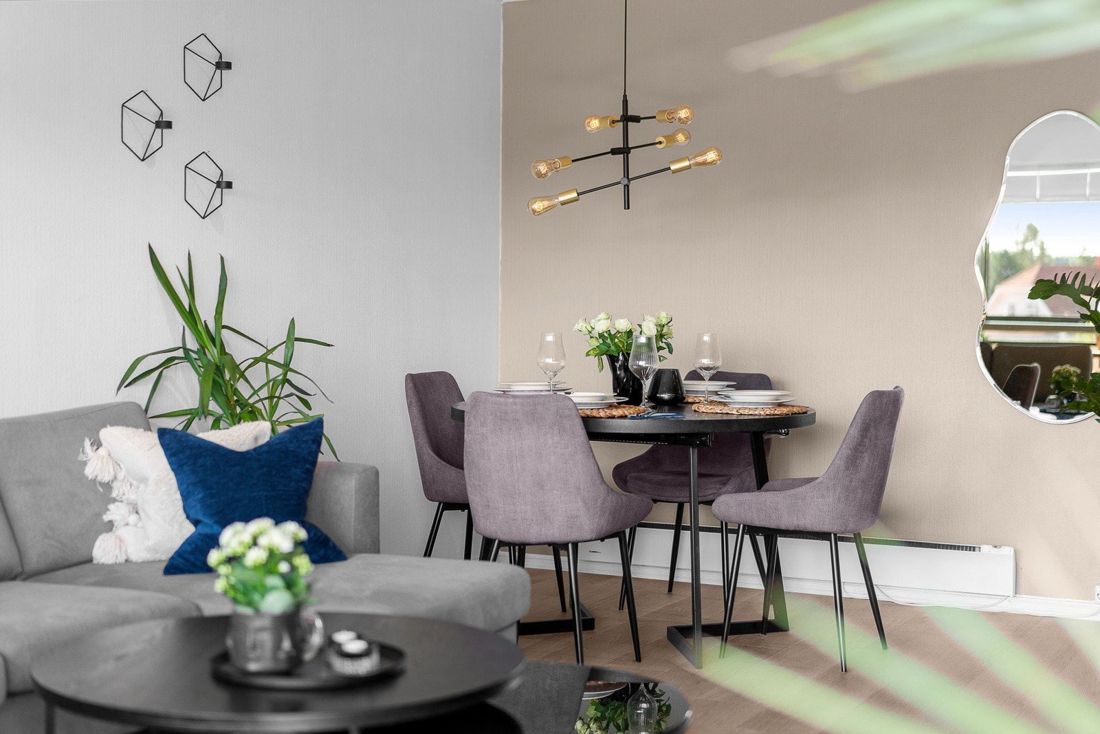 Av øvrig standard er det elektrisk oppvarming, og naturlig ventilasjon. Galleribilde