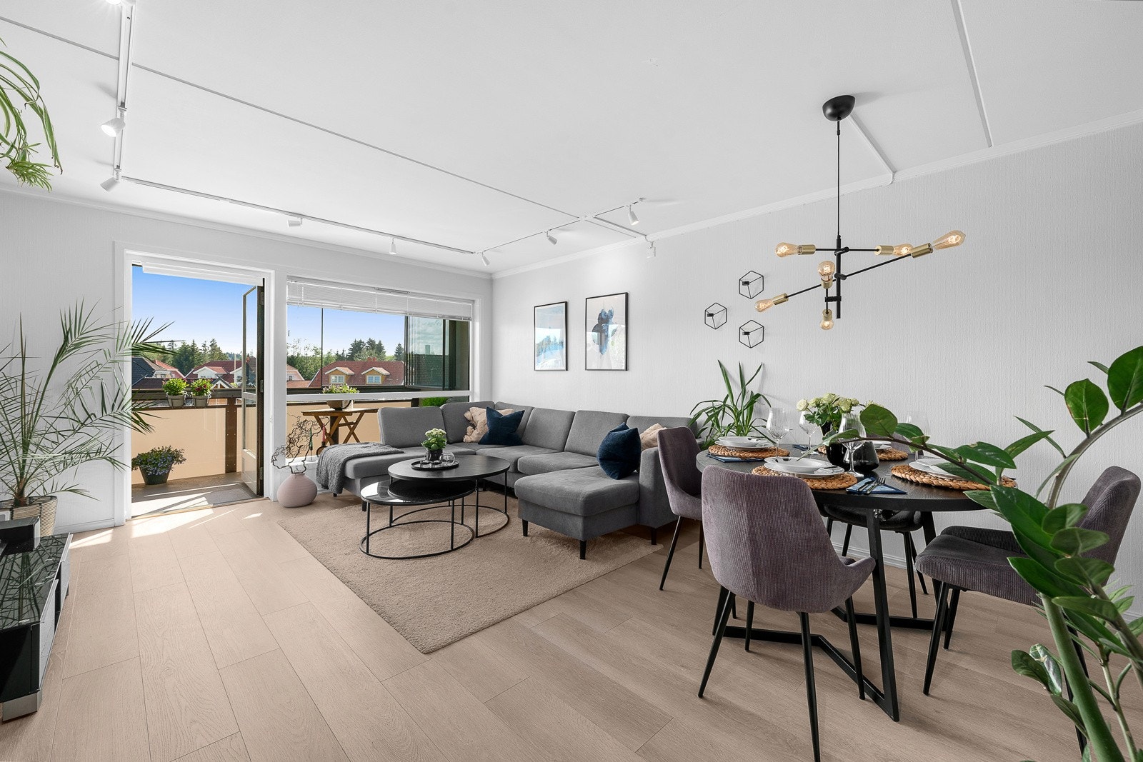 Brusletta 28 - En velholdt, innbydende leilighet med garasjeplass med lader og heisadkomst. Galleribilde