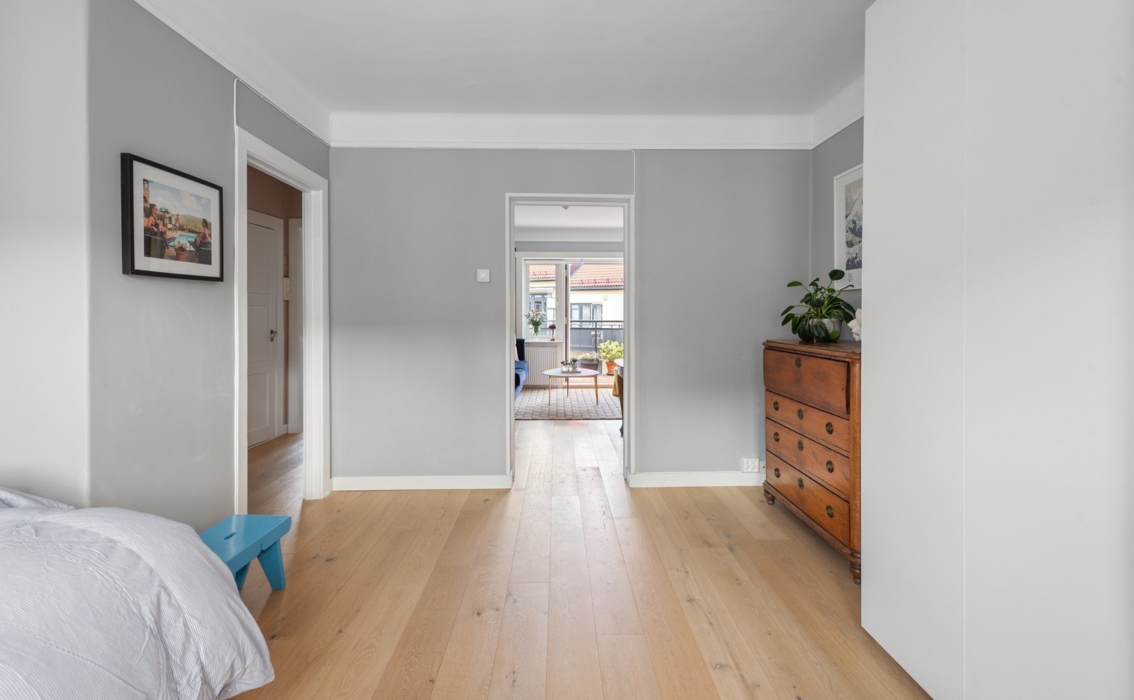 Leiligheten er gjennomgående og ligger høyt og fritt Galleribilde