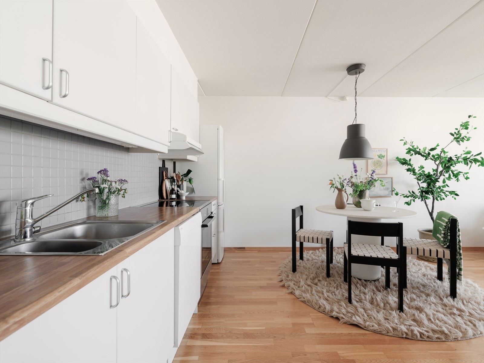 Her er det god plass til flere kokker og matglade gjester. Galleribilde