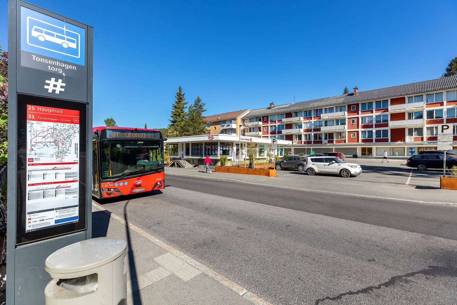 Det er svært gode bussforbindelser til Sentrum. Galleribilde