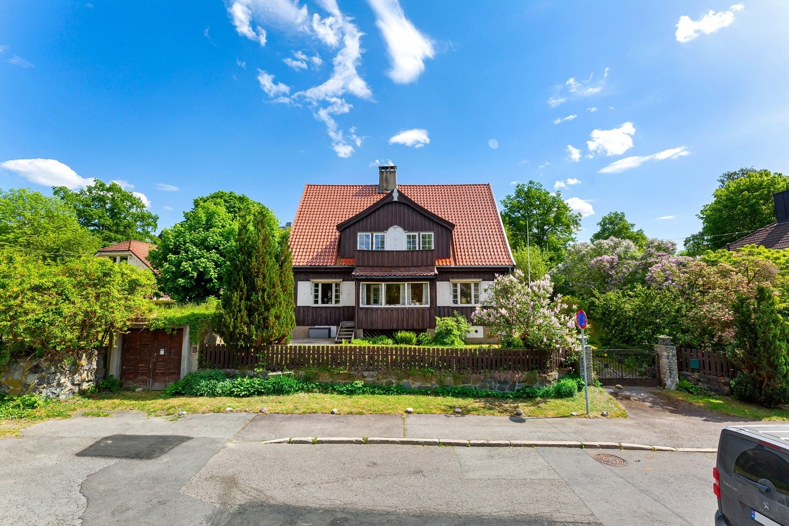 Meget tiltalende enebolig med idyllisk have på Frøen -
Oppussing - 5 soverom Galleribilde