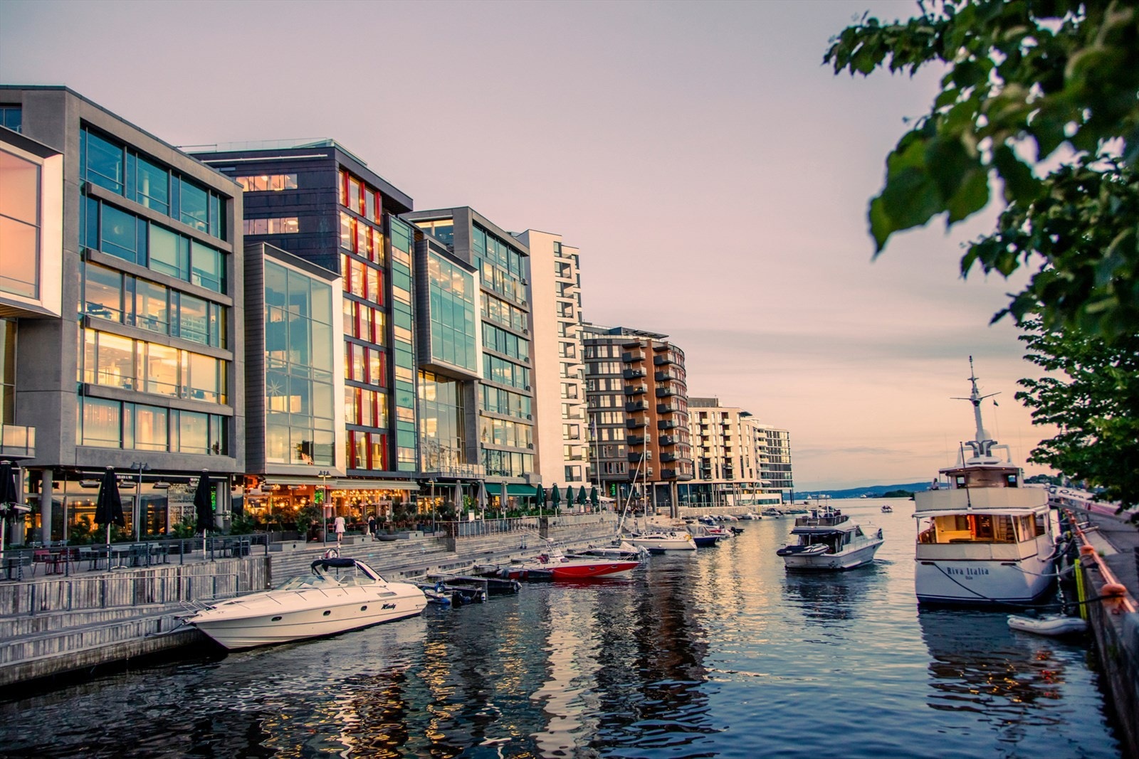 En fin gåtur langs Frognerstranda ut til Aker brygge og Tjuvholmen Galleribilde