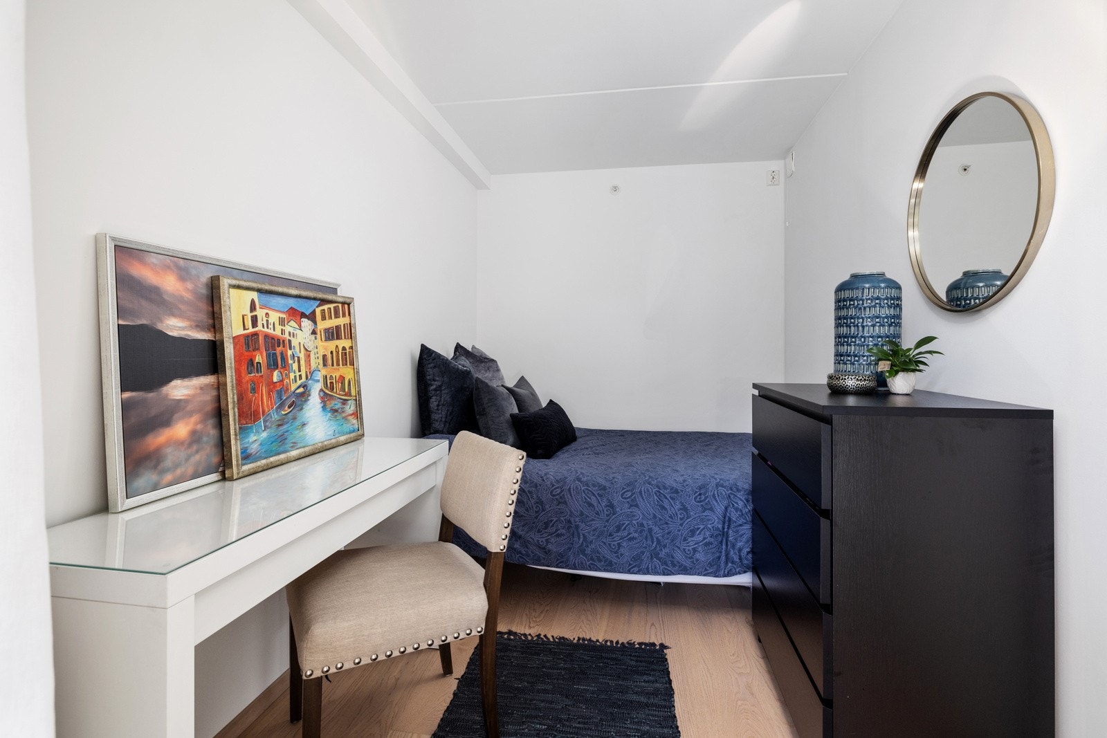 Soverom 2. Galleribilde