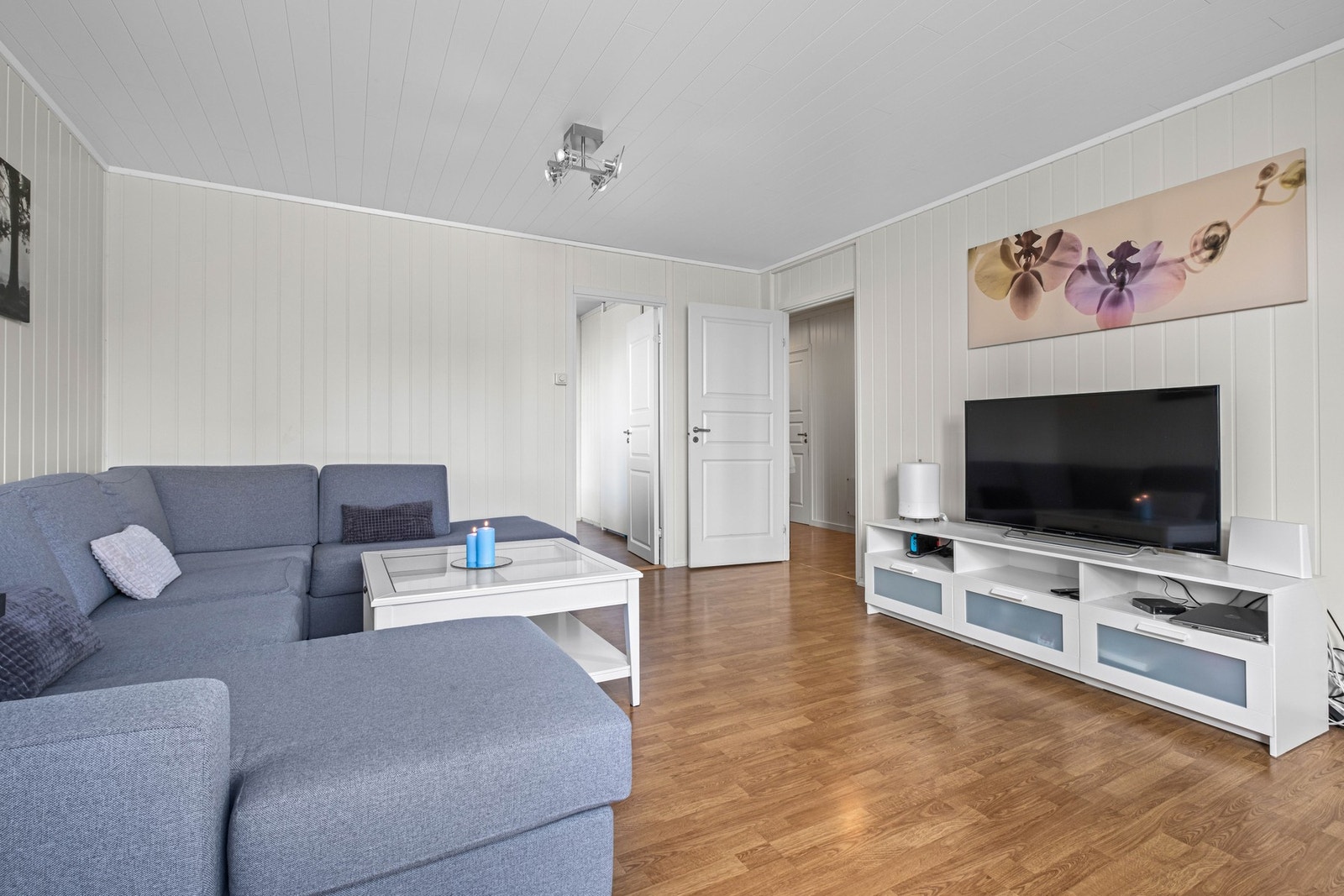 Stuen er på 22 kvm og har flere møbleringsmuligheter. Galleribilde