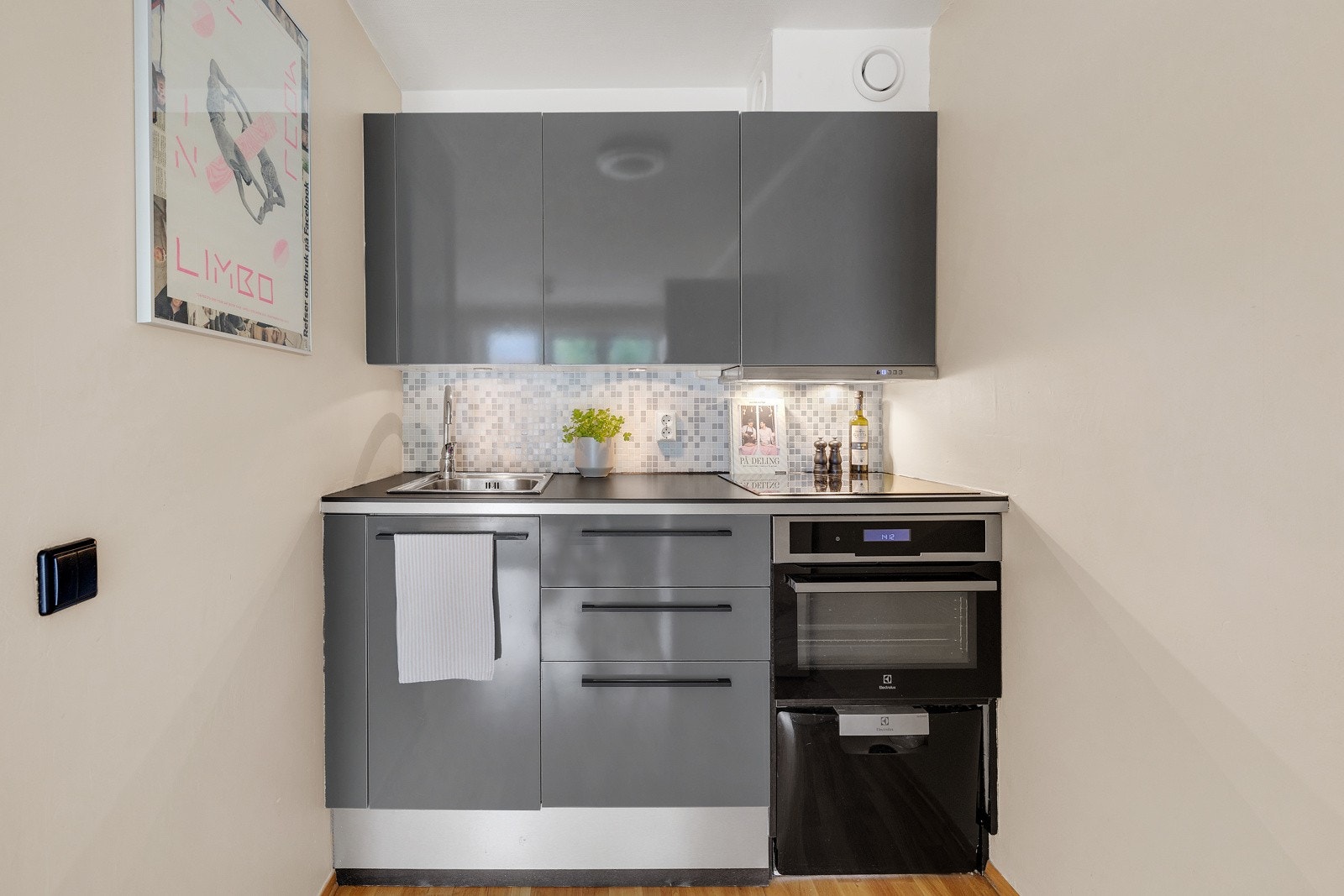 Det ble installert ny kjøkkenvifte i 2024 fra Witt. Galleribilde