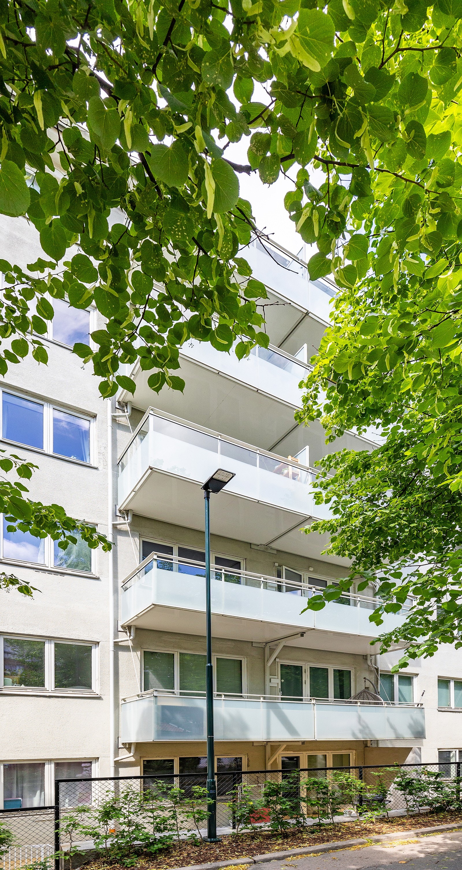 Det er kort gåavstand til flere fasiliteter, samt hyppige avganger med kollektivt til sentrum av byen. Galleribilde