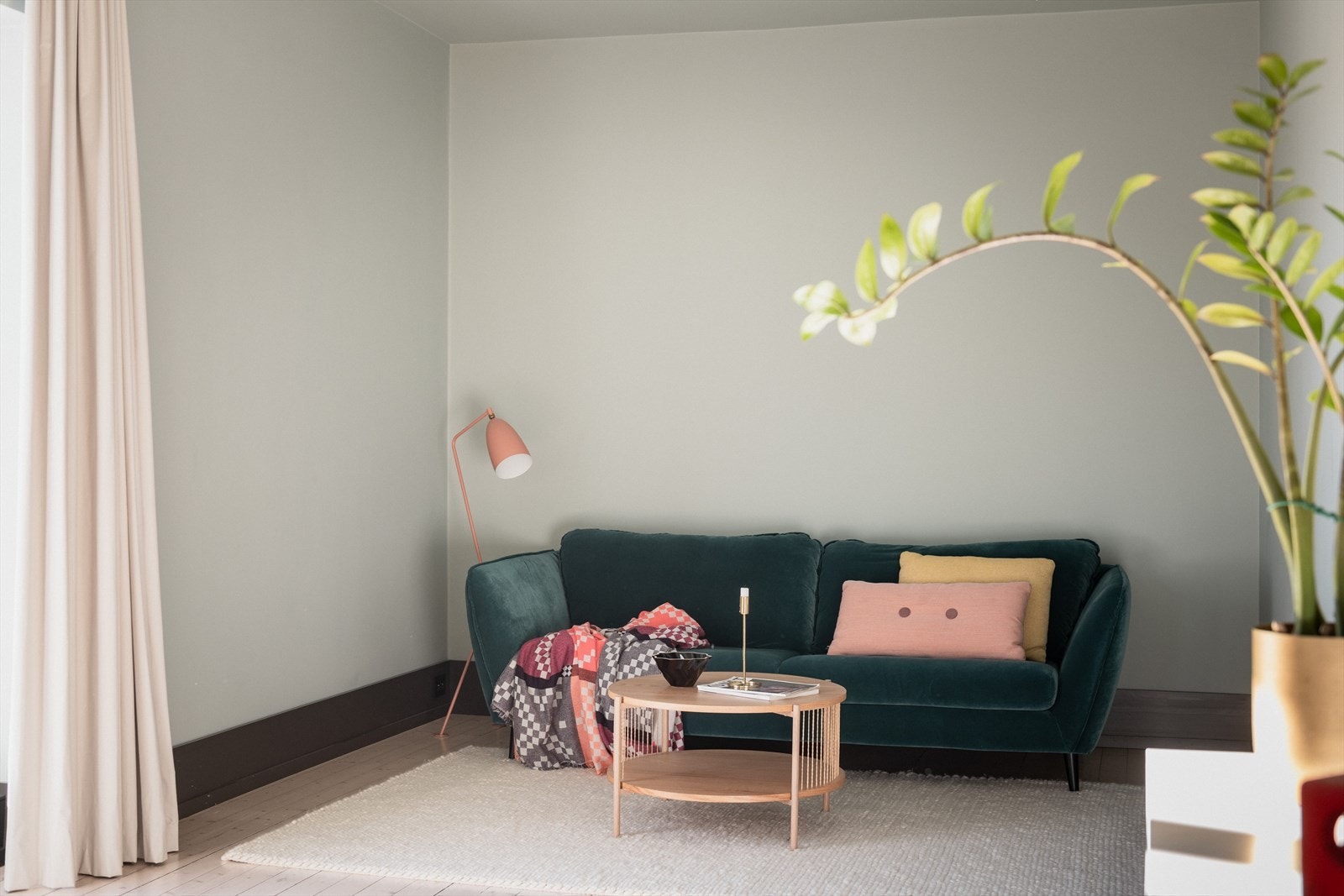 Fra dette rommet er det direkte adkomst til en stor balkong Galleribilde