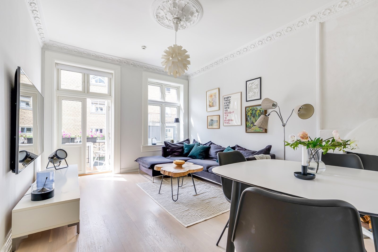 Dette er en nydelig klassisk 2-roms selveier med herlig, solrik balkong Galleribilde