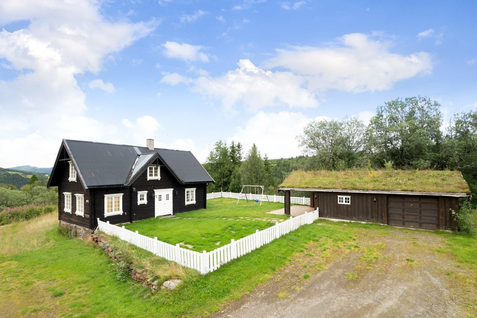 Gårdstun Galleribilde