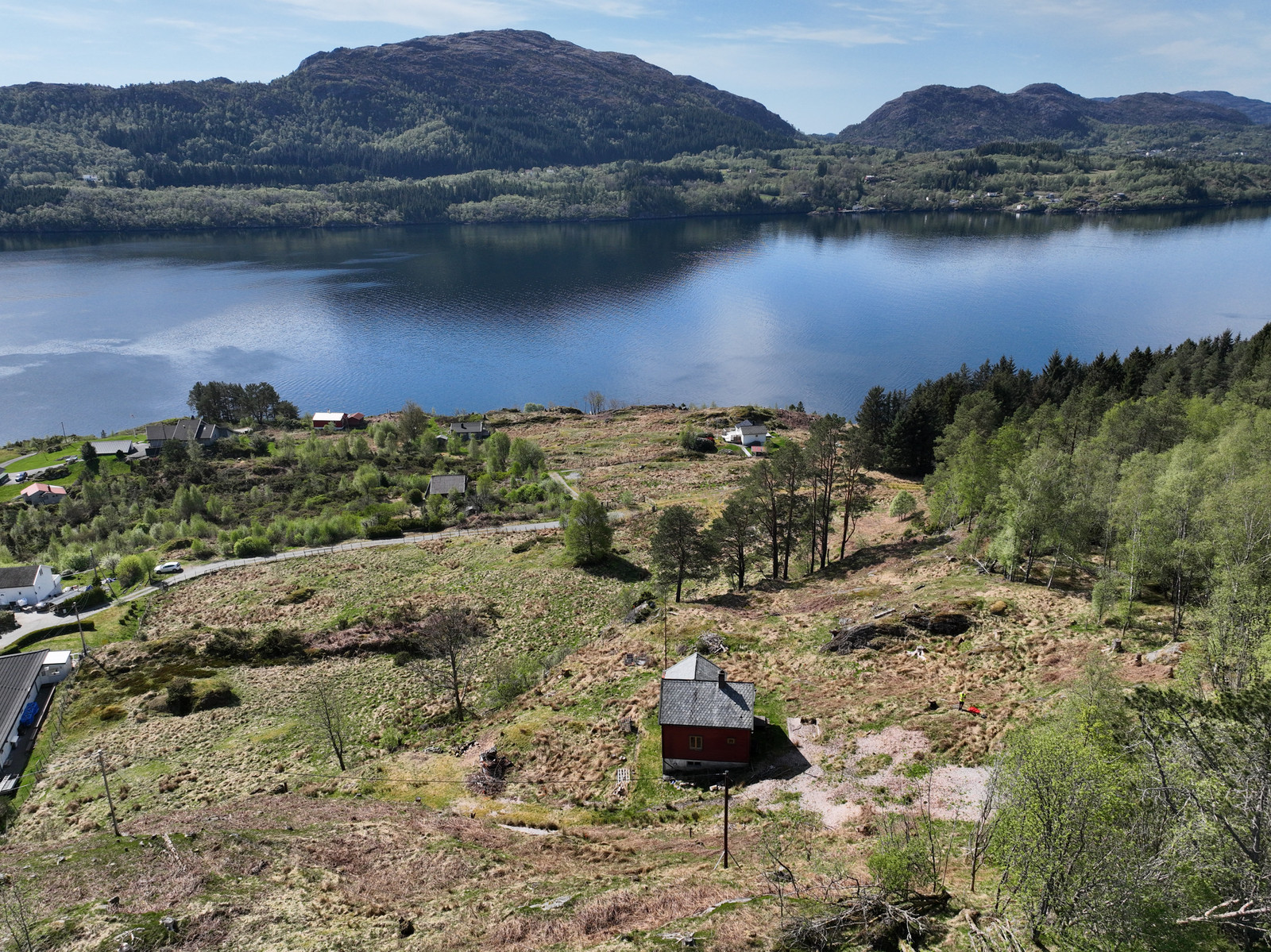 Nordbohus Villanger og Sønner har gleden av å presentere flere idylliske boligtomter på Radøy.