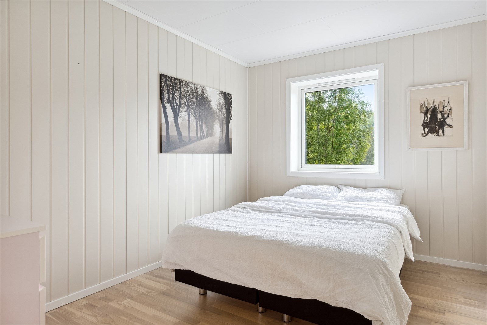 Boligen har hele fem soverom, hvor dette ligger nede. Galleribilde