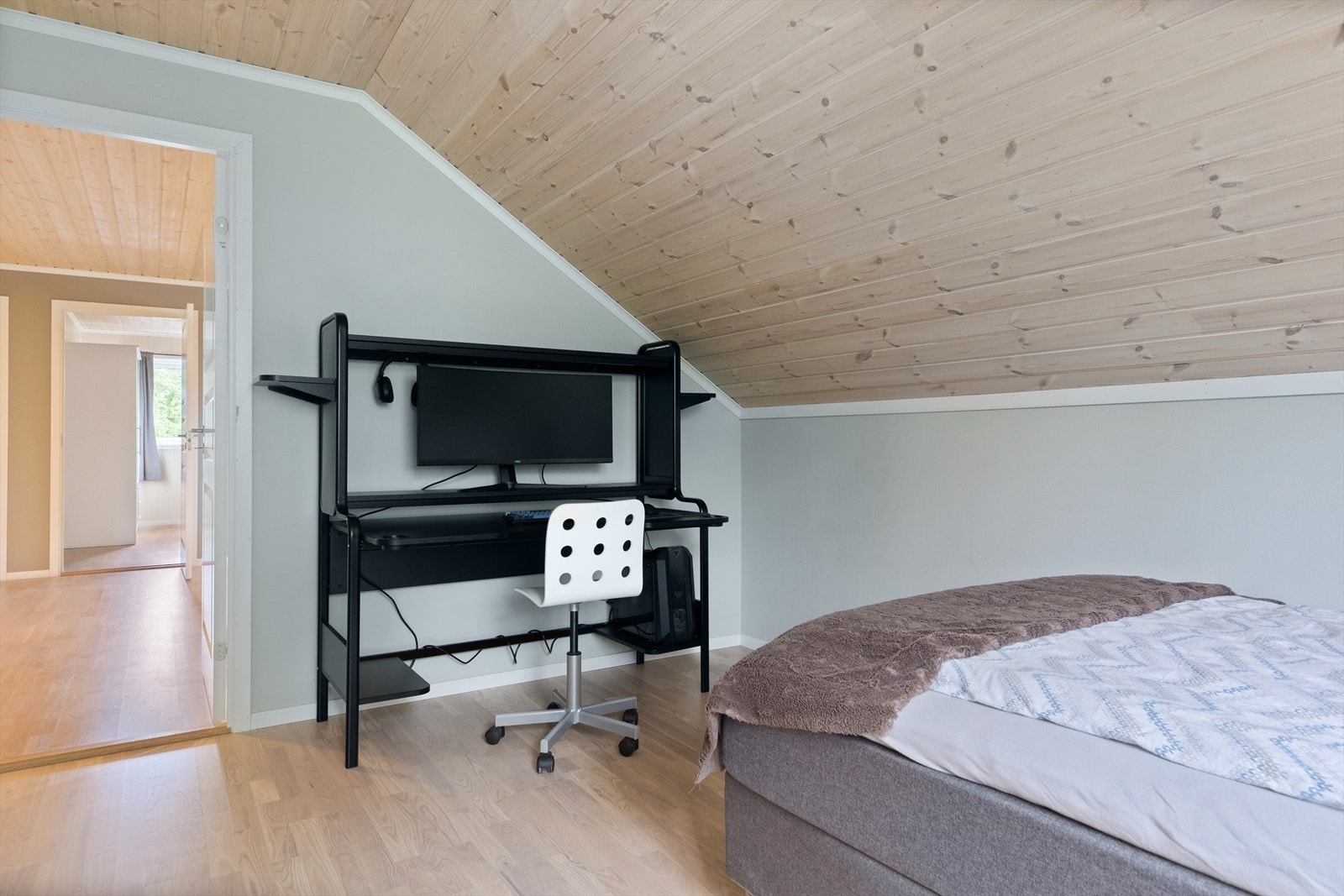 Størrelsen på soverommene gir fleksible innredningsmuligheter. Galleribilde