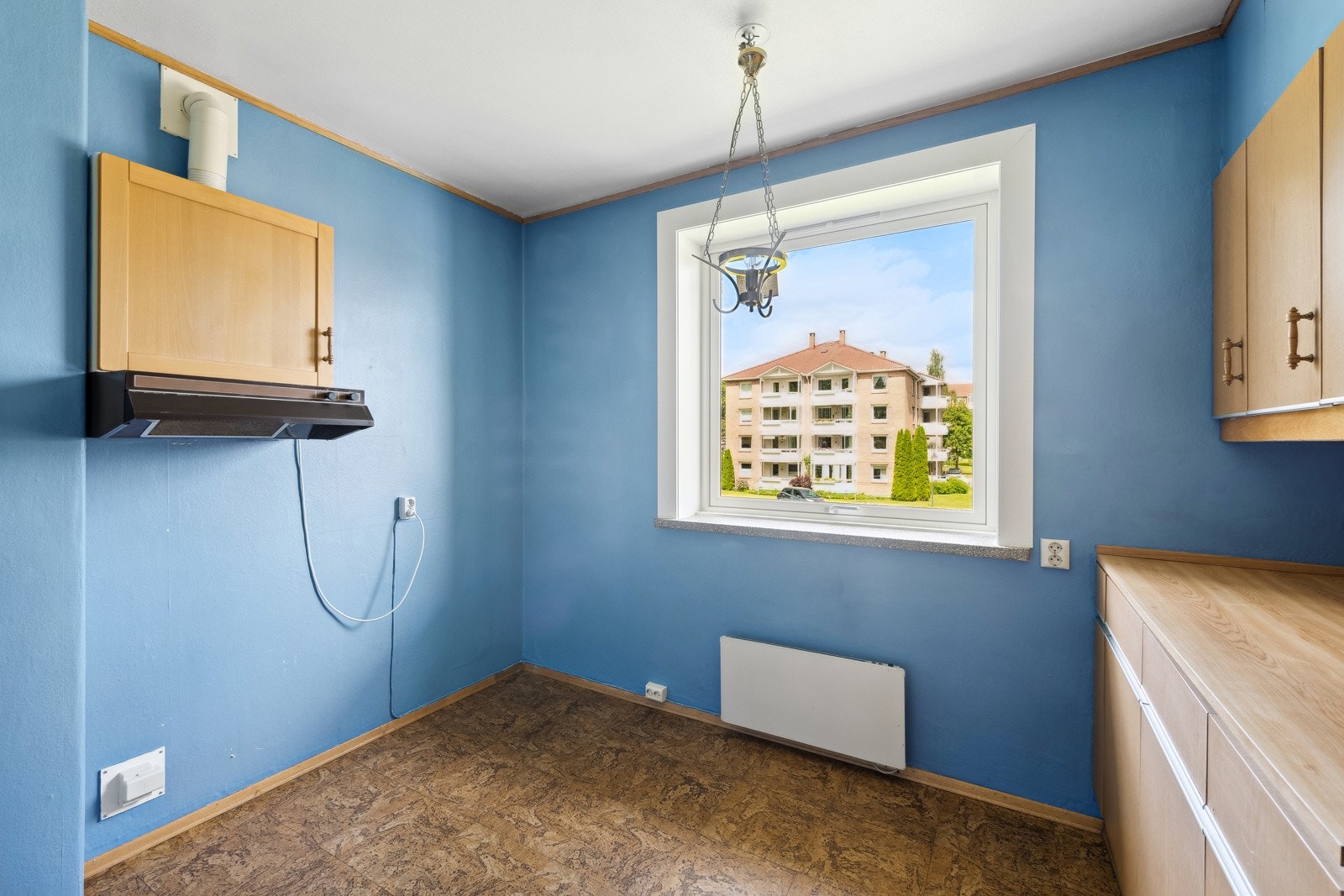 Mulighet for kjøkkenbord under vinduet. Galleribilde