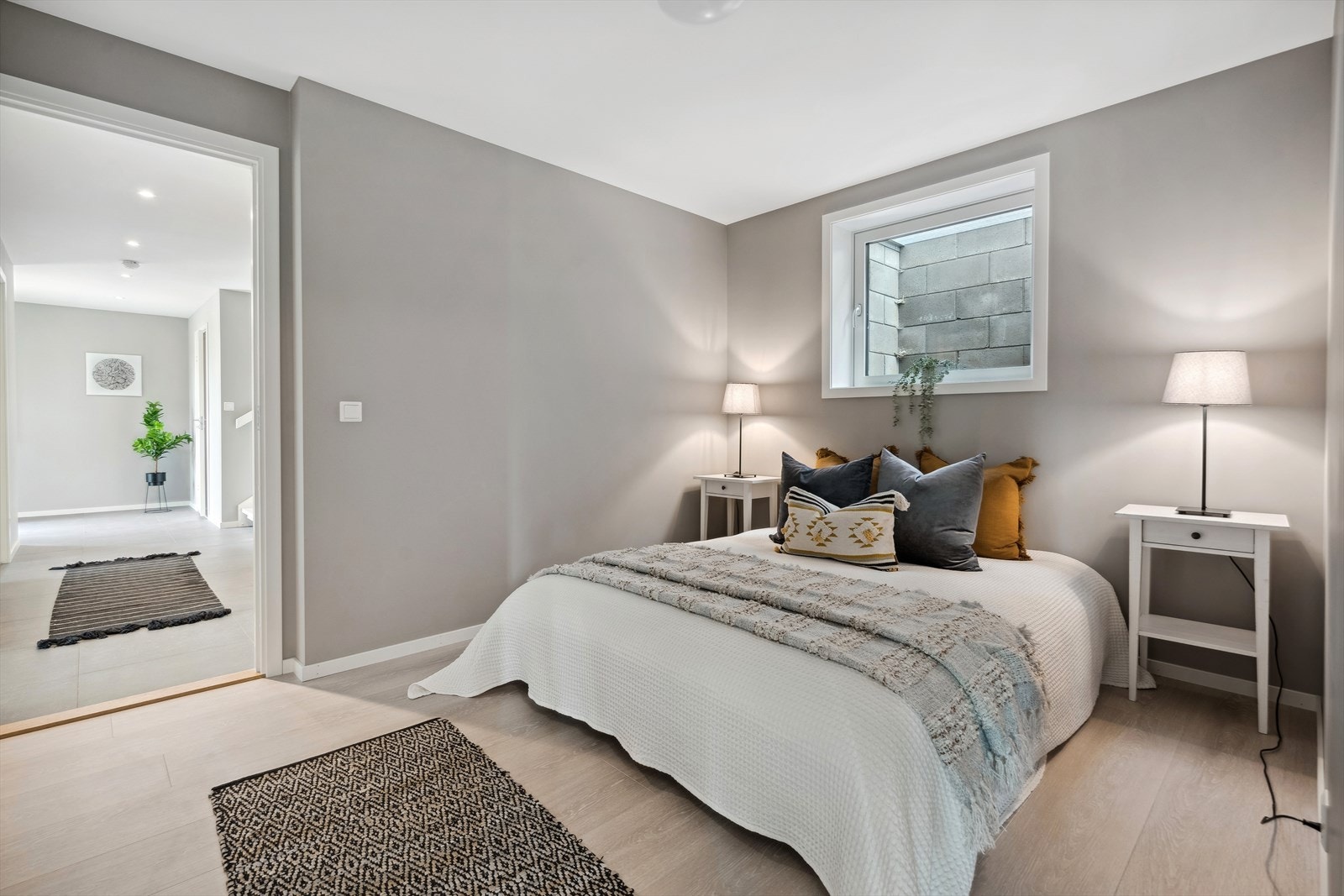 Disponibelt rom som kan innlemmes både i hybel eller hovedbolig etter ønske Galleribilde