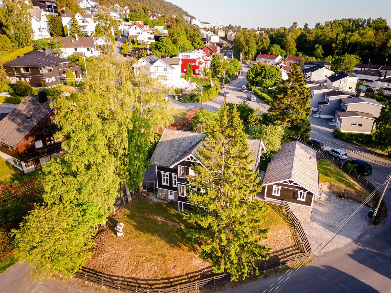 Boligen ligger i et etterspurt boligområde, helt inntil marka Galleribilde