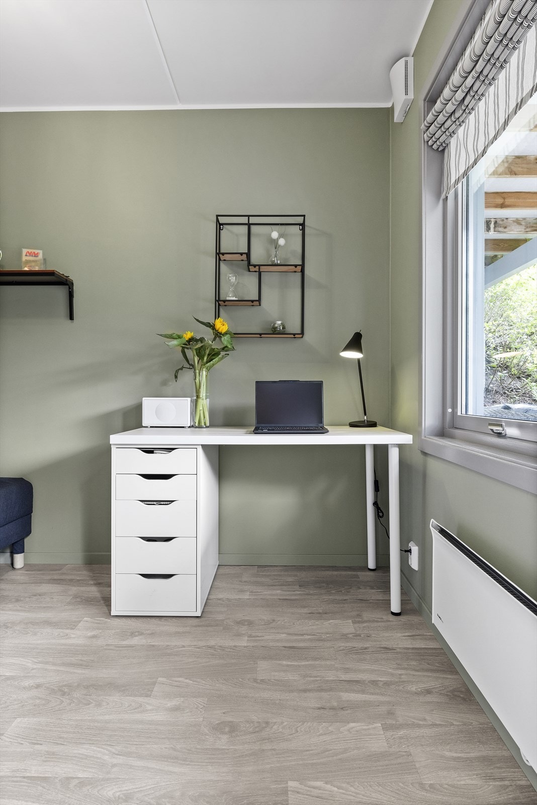 Rommet passer perfekt til gjesterom, barnerom, kontor eller en kombinasjon av disse. Galleribilde